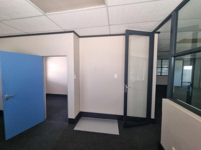 To Let commercial Property for Rent in Mount Croix Eastern Cape